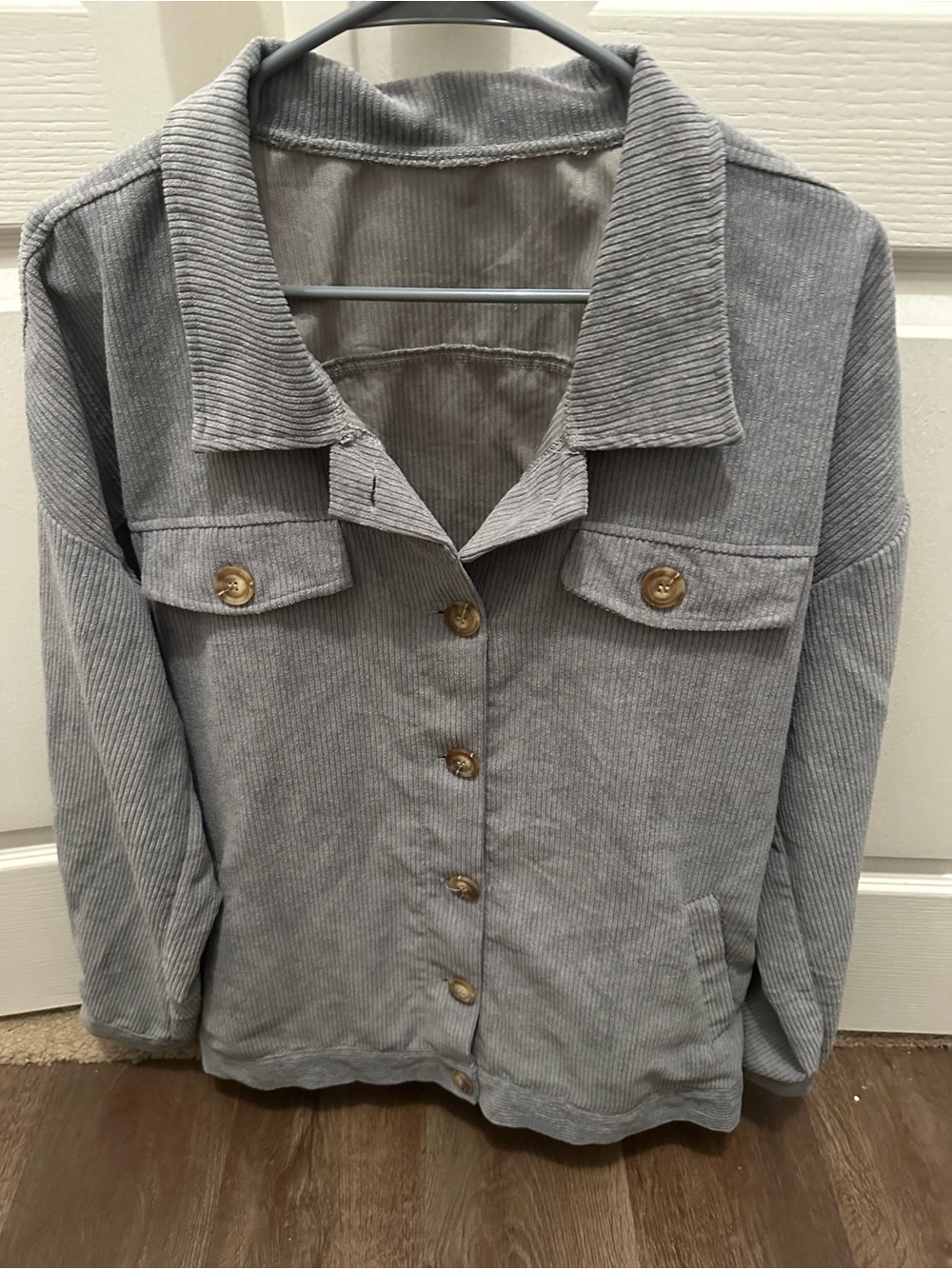 2X Gray Shacket Brown Buttons Pockets Lightweight Courdury.